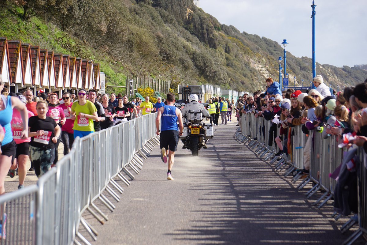 <a href="/WeAreHotRadio/">Hot Radio</a> <a href="/Bournemouthecho/">Bournemouth Echo</a> <a href="/pooleAthletic/">Poole Athletic Club</a> The leaders in the half marathon have passed the finish line - they’ll head to Southbourne before heading up and along the cliff top, rejoining the promenade at Boscombe pier and heading to the finish. 
<a href="/Bournemouthecho/">Bournemouth Echo</a>