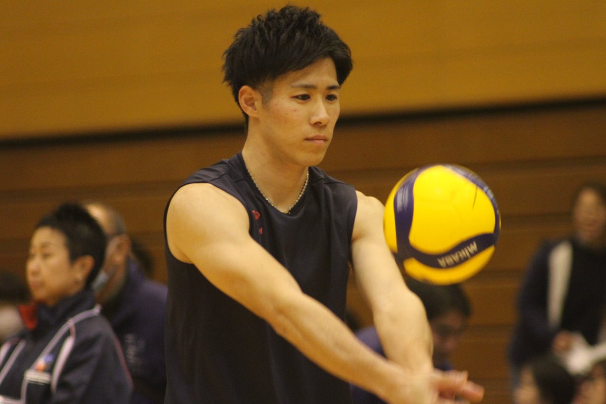 volley_7_7's tweet photo. 川越大会の2日間でまたタンクトップが見れました👀

筋肉ムキムキ啓太さんでした💪🏻✨️

 #埼玉アザレア  #笠原啓太 選手 https://t.co/fQMWIlzj13