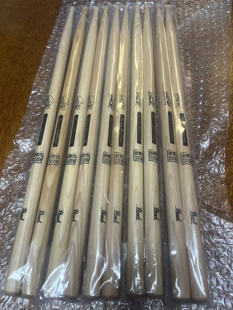 kote514792214's tweet image. 誕生日プレゼントいただきました😆
ありがとう！
#森谷亮太シグネチャースティック #5SET