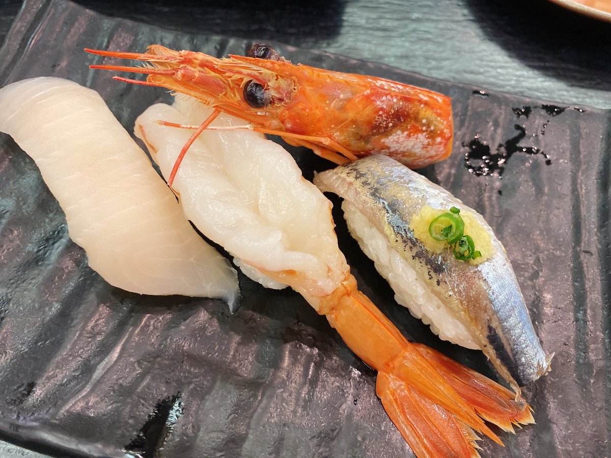 _riit_'s tweet photo. リイタ･ディナー
すしざんまい〜
マグロ安くなってた https://t.co/dZdxobbxDQ