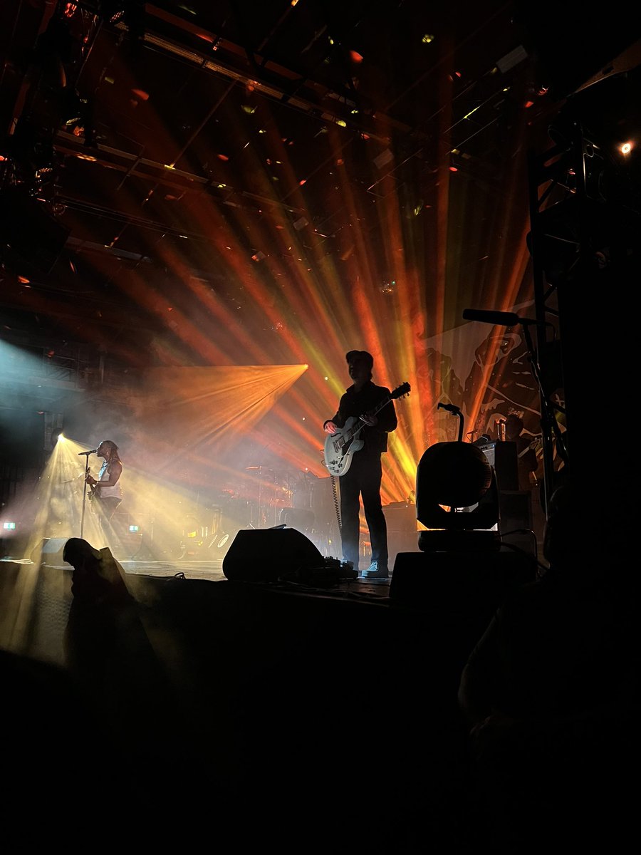 Tracy0905's tweet photo. Now very much looking forward to a trip
to West Holts @glastonbury to see @BlackPumasMusic  after seeing their amazing set at Manchester Victoria Warehouse last night. Shout out to support band MRCY too ! ❤️🎶🎸🎸 https://t.co/ZSg8qd0fwV