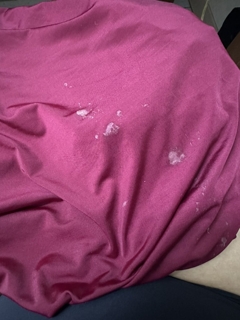 被ㄓㄨㄚˋ到 討厭 害我要換衣服