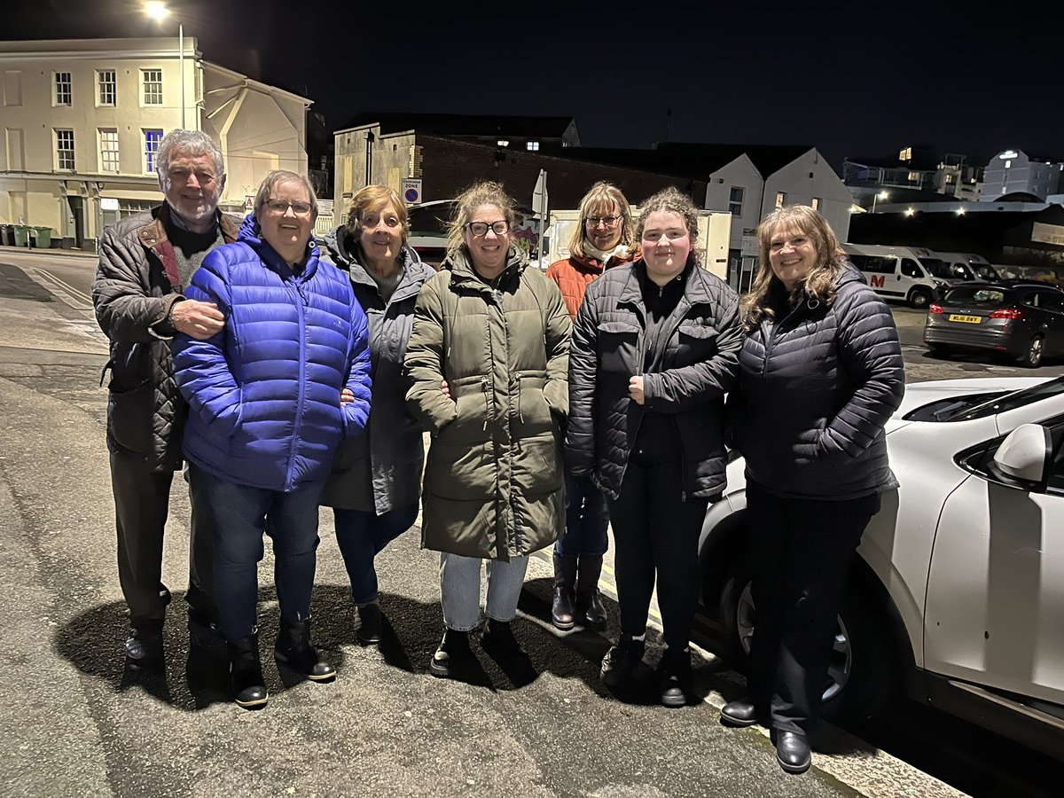 plymouthsouprun's tweet photo. A bitterly cold Saturday evening took everyone by surprise with many people asking for warm clothes &amp; gloves. 3 sleeping bags given to people rough sleeping. Another busy evening, 75 people served + 10 extra bags for friends / family. Many thanks to the team from Plymstock United https://t.co/VhST89alje