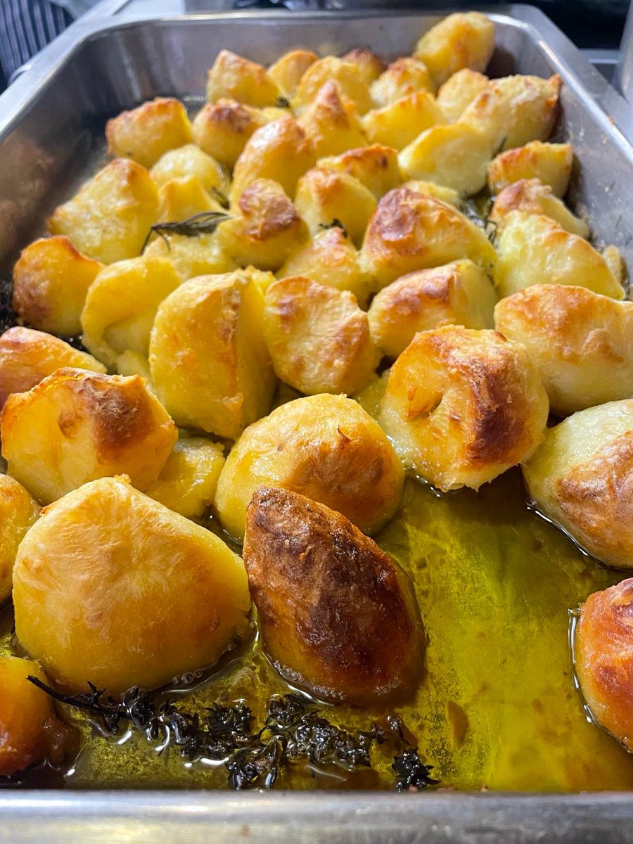 A classic roast potato cooked in beef fat, to go with roast @GriersonOrganic chicken breast and bread sauce… #roastpotatoes