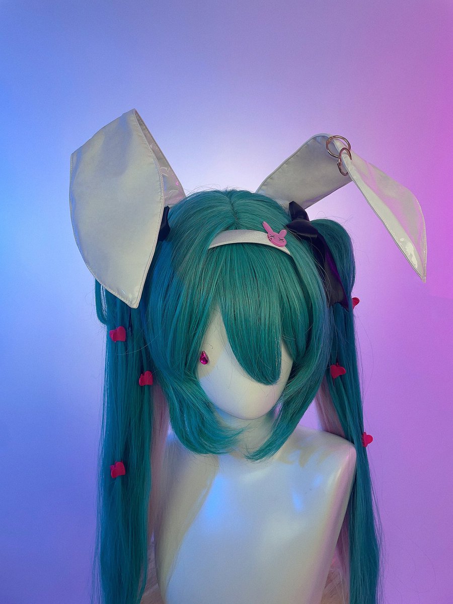 🐰🕳️ https://t.co/PqGfhCjJ5B