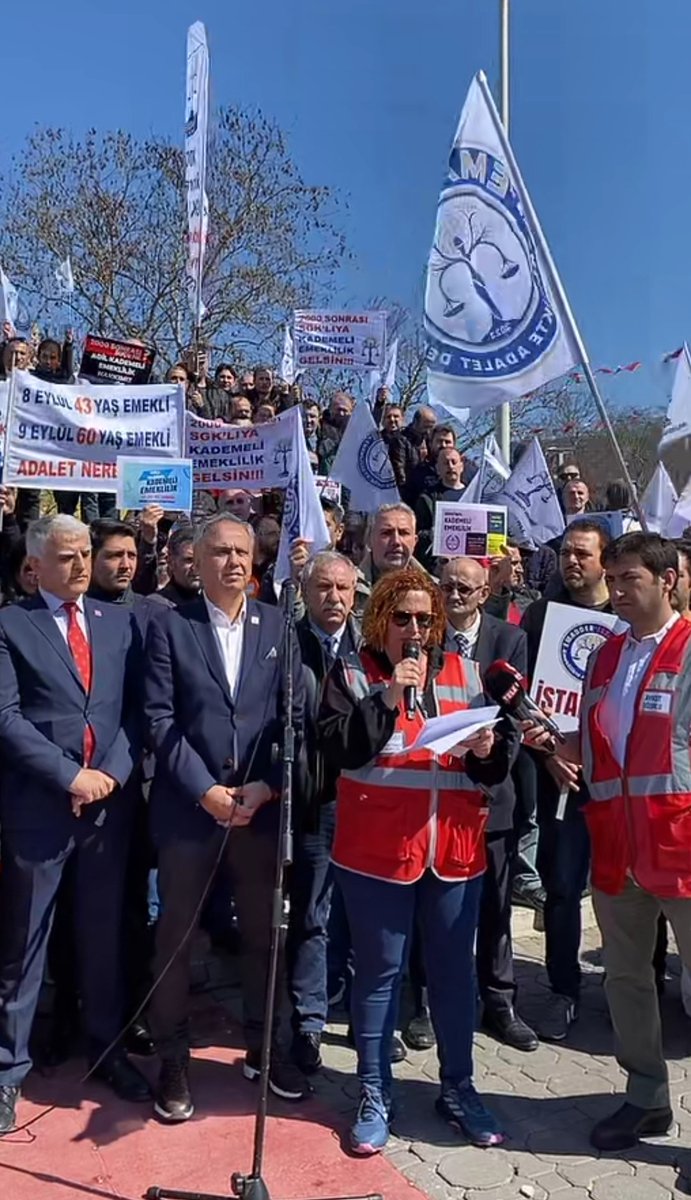 EMADDER OSMANİYE ⚖️ (@80ucarmehmet) on Twitter photo 17 yıl/ 20 yıl …
Hiç bir yasa, hiç bir vicdan, hiç bir bahane bunu açıklayamaz.
Akranlar arasında oluşan uçurumu hiç bir vicdan kabul edemez.. <a href="/Akparti/">AK Parti</a>
<a href="/RTErdogan/">Recep Tayyip Erdoğan</a>
<a href="/isikhanvedat/">Prof. Dr. Vedat Işıkhan</a>
<a href="/_cevdetyilmaz/">Cevdet Yılmaz</a>
Kademe Kadıköyde
#2000LerinHakkınıYediniz 17 yıl/ 20 yıl …
Hiç bir yasa, hiç bir vicdan, hiç bir bahane bunu açıklayamaz.
Akranlar arasında oluşan uçurumu hiç bir vicdan kabul edemez.. <a href="/Akparti/">AK Parti</a>
<a href="/RTErdogan/">Recep Tayyip Erdoğan</a>
<a href="/isikhanvedat/">Prof. Dr. Vedat Işıkhan</a>
<a href="/_cevdetyilmaz/">Cevdet Yılmaz</a>
Kademe Kadıköyde
#2000LerinHakkınıYediniz