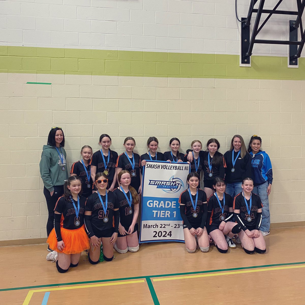 Congrats to the Grade 7 A girls team for winning gold and getting the banner at the SMASH Invitational this weekend ! 🏐 💚🧡

Last school tournament of the year - what a way to end it! Great job girls! <a href="/JRIAthletics/">JRI Athletics</a>
