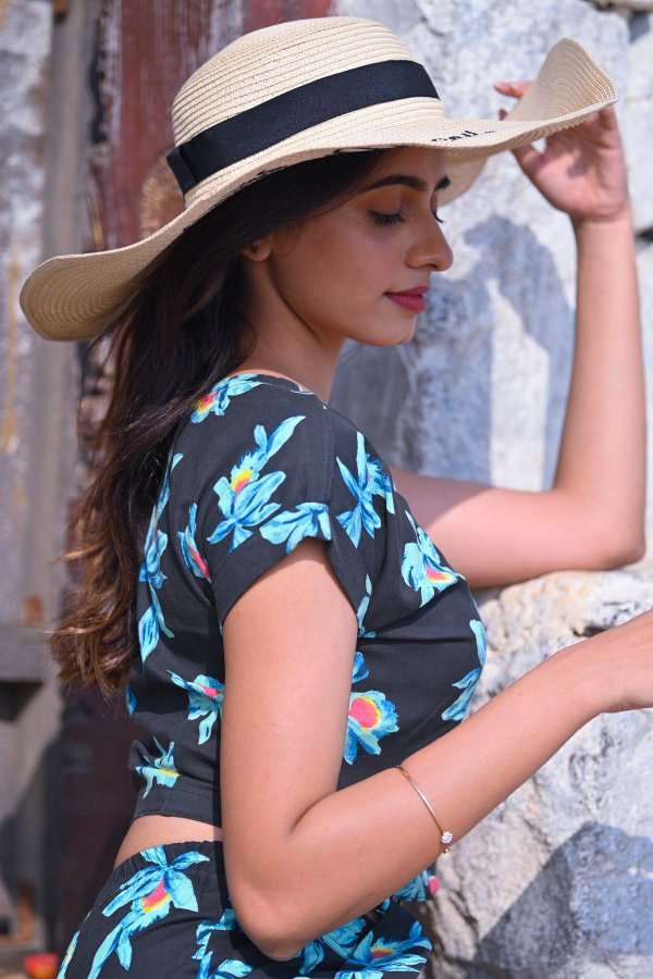 GJbrdc7bEAEk7I3?format=jpg&name=900x900