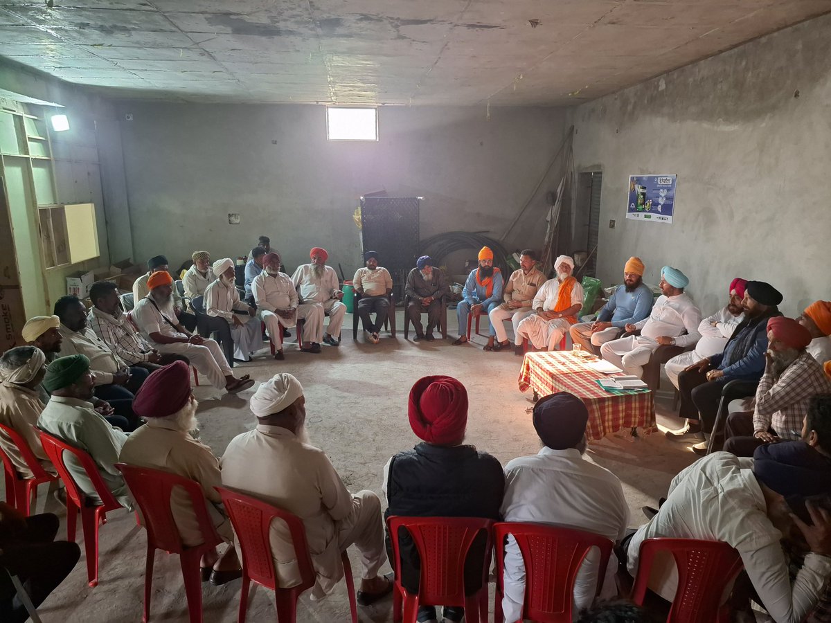 RanaInderParta1's tweet photo. ਅੱਜ ਪਿੰਡ ਬੱਸੋਵਾਲ ਦੇ ਵਸਨੀਕਾਂ ਨਾਲ ਮੁਲਾਕਾਤ ਕੀਤੀ ਅਤੇ ਪਿੰਡ ਵਾਸੀਆਂ ਨਾਲ ਕਈ ਸਿਆਸੀ ਮੁਦਿਆਂ ‘ਤੇ ਵਿਚਾਰ ਸਾਂਝੇ ਕਰੇ।

#RanaInderPartapSingh #SultanpurLodhi #MLA #Punjab #ImportantIssues #Politics https://t.co/pLKIAMidT2