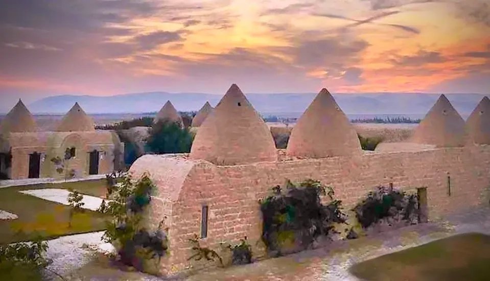 Have submitted an abstract for the New Hermopolis Conference in October, an exciting event! This will be a forge of modern Hermeticism, located in an intentional community near the ancient site of the City of Hermes itself. See you there! 🪨🌬️🔥💧 thenewhermopolisconference.org