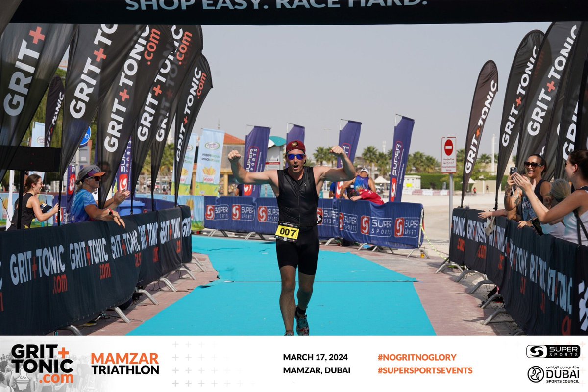 Last Sunday I ran my first Olympic triathlon:

1.5km swim
40km bike
10km run

Today I’m reflecting on how much I can do than what I allow myself to believe.

Endure.