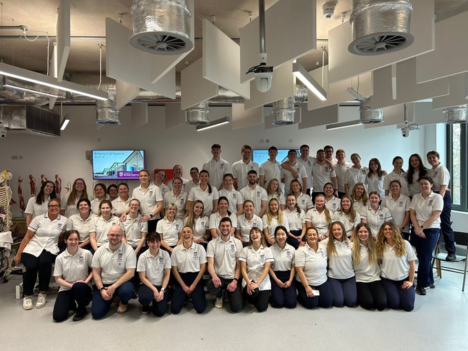 Kay Nias tweet media