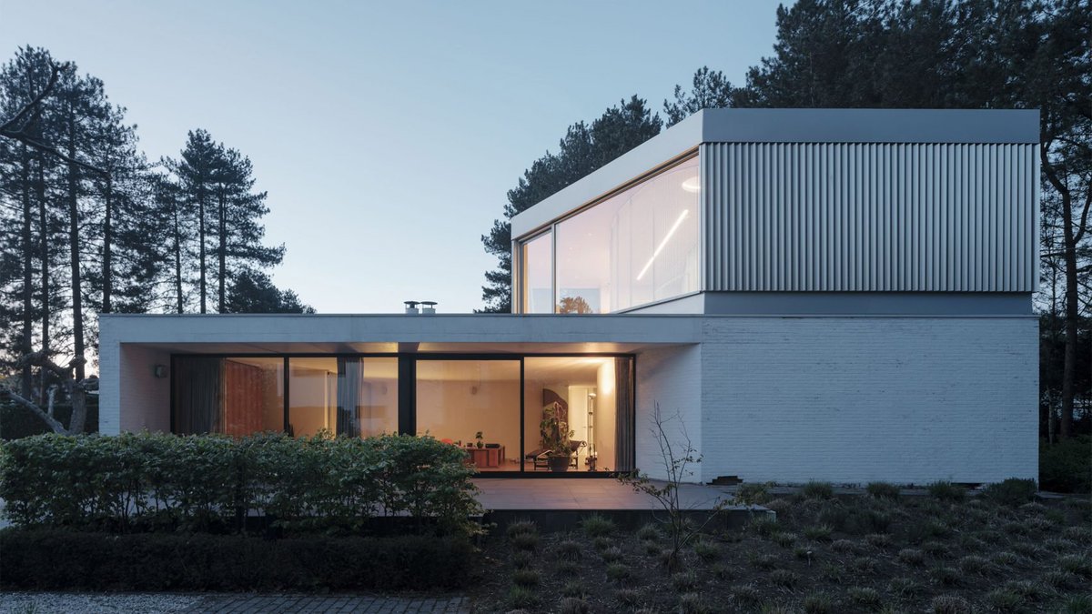 Dezeen tweet media