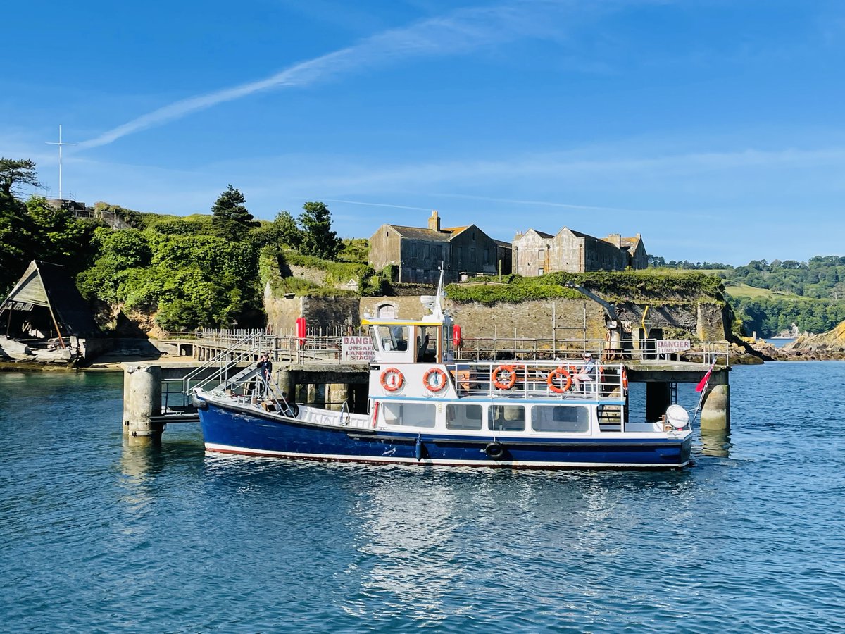 🌟🚢 Your feedback matters to us, so we're thrilled to announce that Drake's Island Tour tickets now include the ferry crossing! Creating a seamless and convenient booking experience 🌊 Full information: drakes-island.com. Don't miss out, book your tickets today! 🎟️