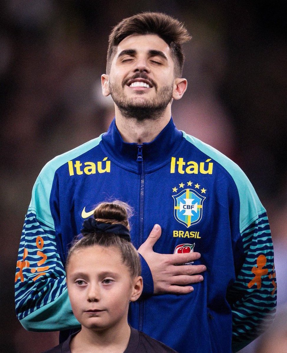 MediaParisien's tweet image. 😍 Quelle fierté !