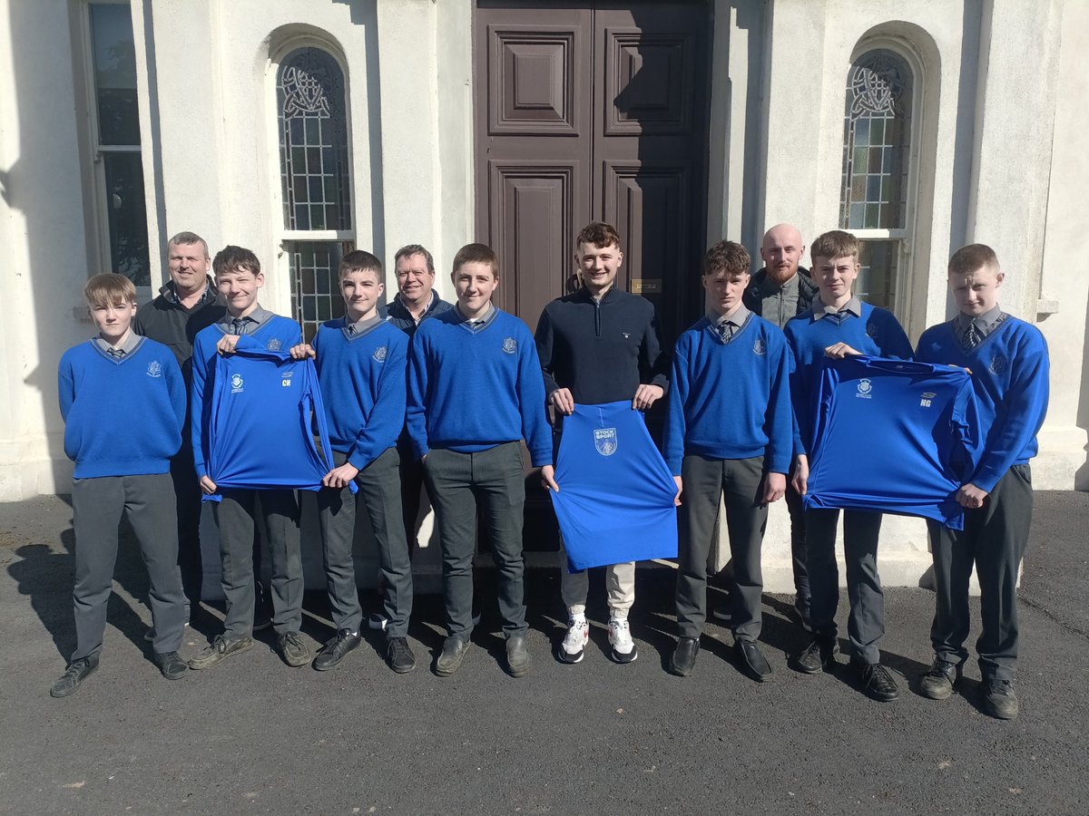 Many thanks to past pupil Oisin Byrne from Stock Sport who kindly sponsored training tops for our second year footballers following their South Leinster success.