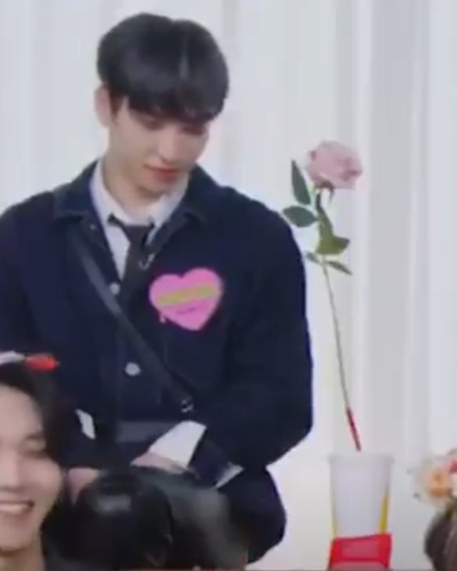 이사돈 tweet media