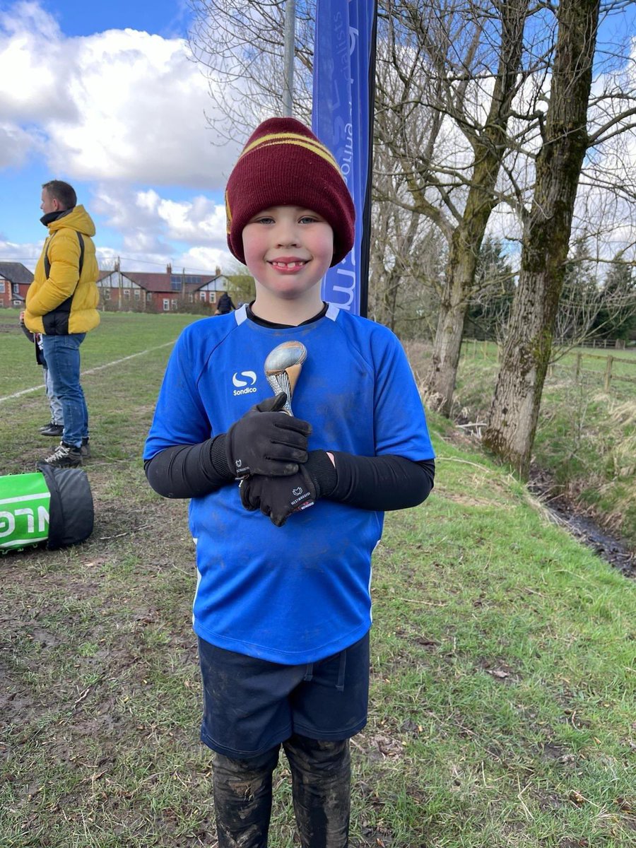 Our weekend has been dominated by rugby, with a park visit thrown in for good measure! One player of the week, three rugby games, two children stuck up a tree, a tonne of washing and some Beaver prep for tomorrow night! Wouldn’t swap it for the world 😍