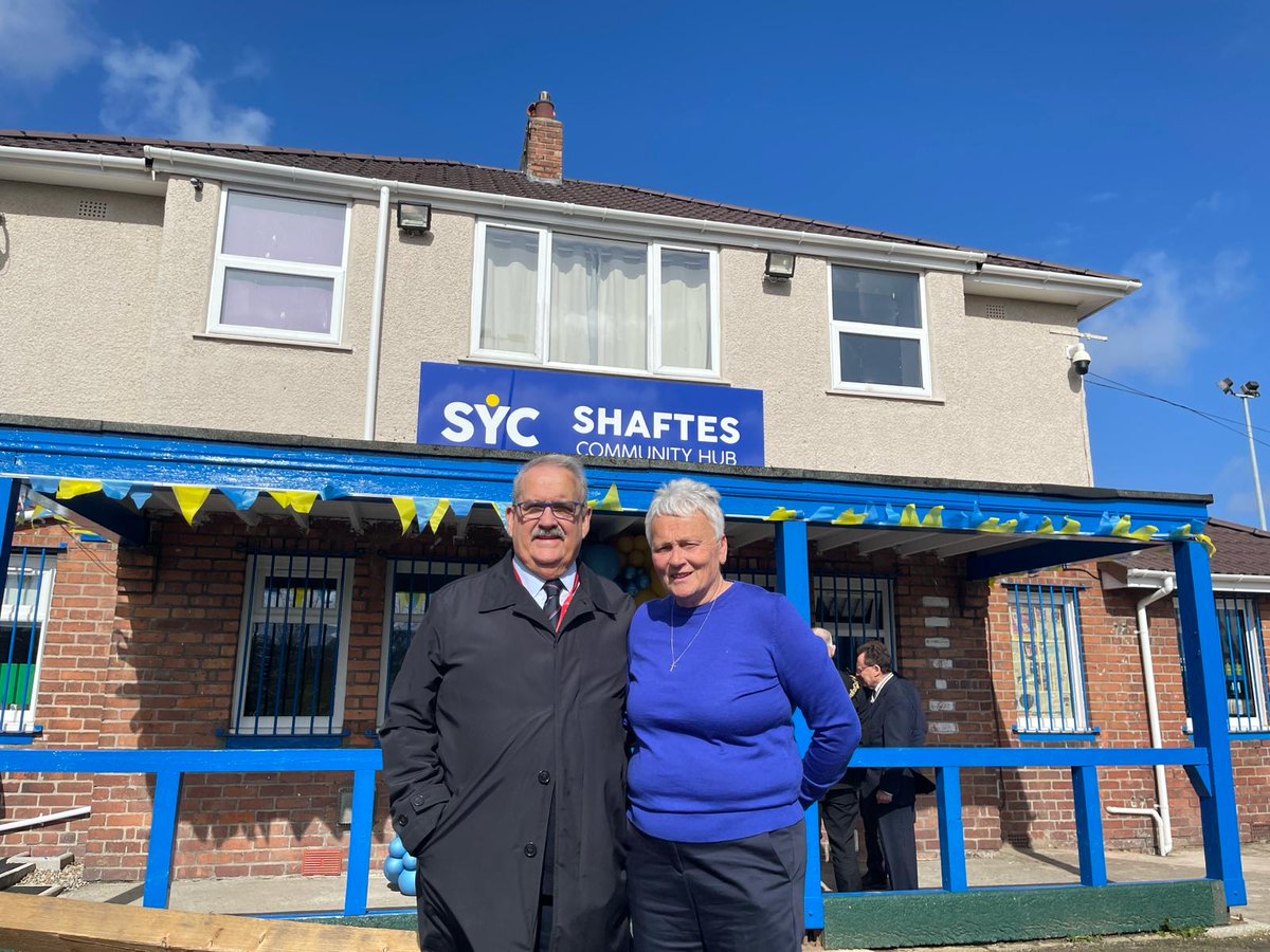 I was made up to visit the superb new community hub and playing fields at @ShaftesYC1886. Congratulations to Janice and the entire team for all their hard work in making their vision a reality.