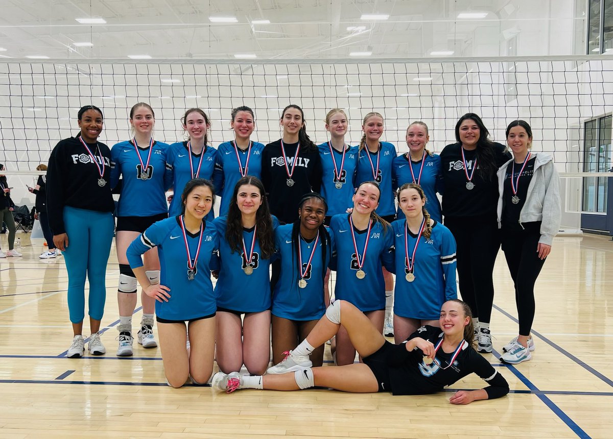 Finished 2nd at CHRVA regionals!! Long and amazing day yesterday…see you in Vegas. Such an amazing squad💙💙💙
