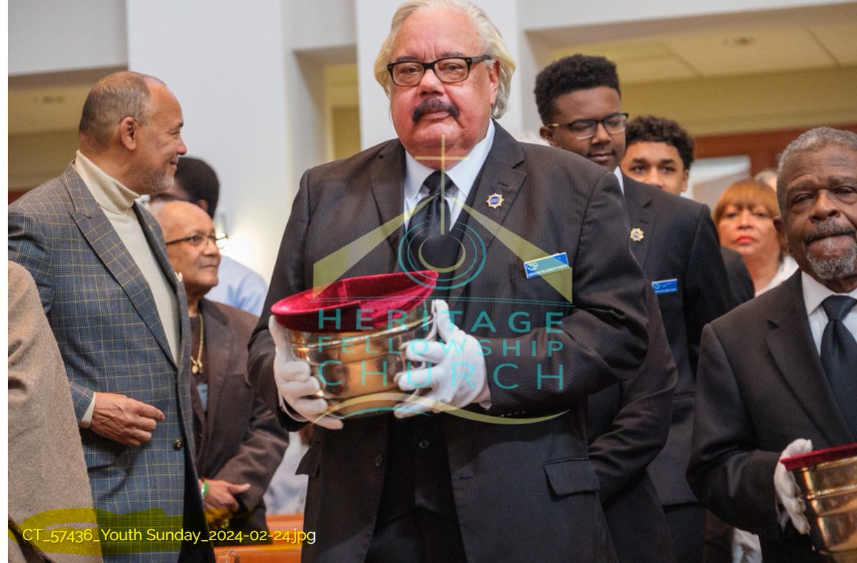 Rights4K's tweet photo. @JoelCRosenberg @restonbible #palmsunday #SundayMorning  On this palm Sunday, and on each Sunday, I am reminded of how organized religion has protected predators &amp; NOT children for years. It just keeps happening! Here's Lawrence E. "Larry" King serving as an usher at Heritage Fellowship church in Reston, VA. https://t.co/KgHuB65XlT