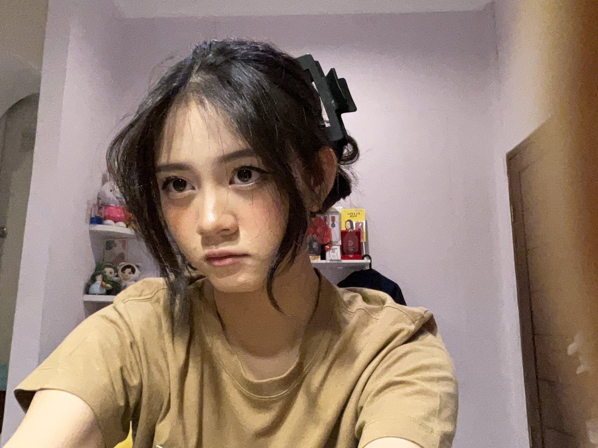 Angelina Christy tweet media