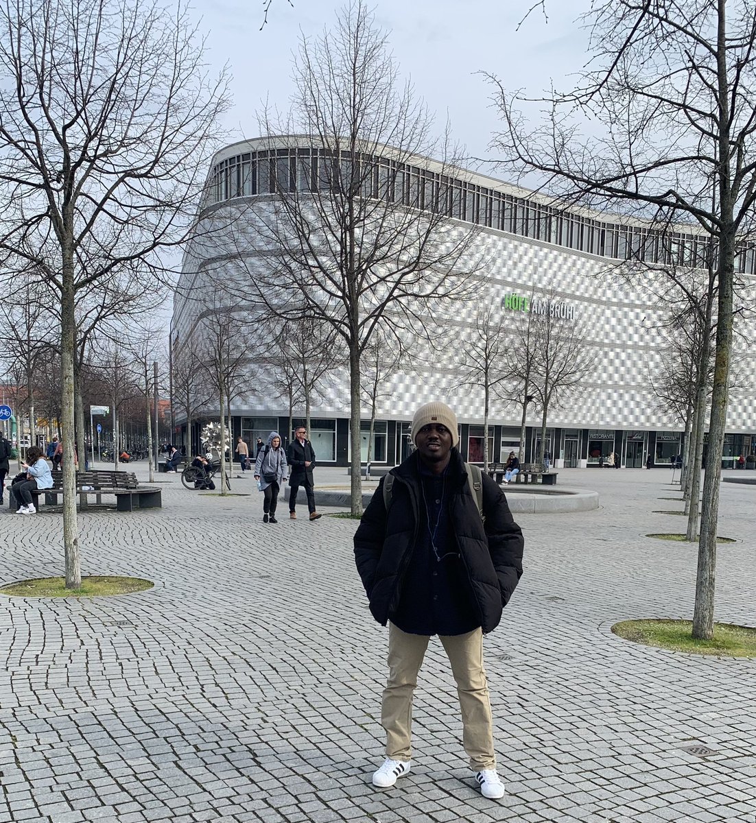 AggreyMcBilly's tweet photo. Thanks @ThePFSA and a Happy Blessed Palm Sunday 🎓⚽️✈️🇬🇭🇩🇪@McBillyFootbal1 @RBLeipzig_EN @IR_UniLeipzig @UniLeipzig https://t.co/kF9P9T8nNK