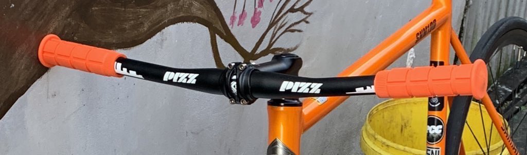 Michael90766751's tweet photo. WTS Masih, flatbar pizz city
Grip oury
Sepaket bsa, mutil bisa, lngsung pm #fnfjb https://t.co/3heaghJHdY
