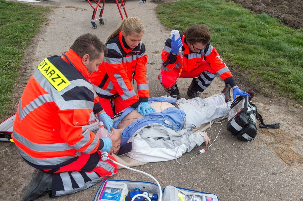 Noch keinen #Workshop für #Notfallmedizin2024 gebucht? Jetzt noch schnell #Restplätze sichern! agn.at/kongress/works… #Notfallmedizin #CPR #Trauma #Student #EM #pflege #sanitäter #rettungsdienst #notarzt #EKG #beatmung #POCUS #megacode #kindernotfall #geburt #rettung