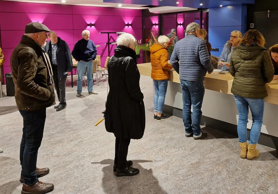 Blaast de Bazuin (@blaastdebazuin) on Twitter photo ➡️Morgenavond 📷 kan je kaarten halen voor het Spavo Spring Concert! Wees er snel bij want met <a href="/BloemenKarin/">Karin Bloemen</a> erbij voorspellen we een topavond! Morgenavond bij De
@lantearne. Daarna bij bakkerij De Korenaar
<a href="/wdiertens/">Bakkerij de Korenaar</a>
&
<a href="/WijnhuisMachiel/">Machiel Helmus</a> ➡️Morgenavond 📷 kan je kaarten halen voor het Spavo Spring Concert! Wees er snel bij want met <a href="/BloemenKarin/">Karin Bloemen</a> erbij voorspellen we een topavond! Morgenavond bij De
@lantearne. Daarna bij bakkerij De Korenaar
<a href="/wdiertens/">Bakkerij de Korenaar</a>
&
<a href="/WijnhuisMachiel/">Machiel Helmus</a>