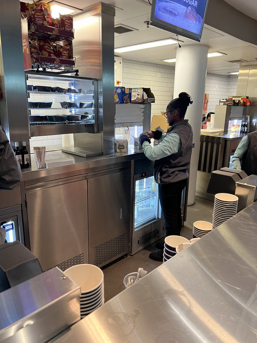 £7 for a ‘pint’ of Stella at Wembley last night and getting a flat warm can. Poor from <a href="/wembleystadium/">Wembley Stadium</a> <a href="/England/">England</a> <a href="/EnglandFootball/">England Football</a> <a href="/FBAwayDays/">Football Away Days</a>