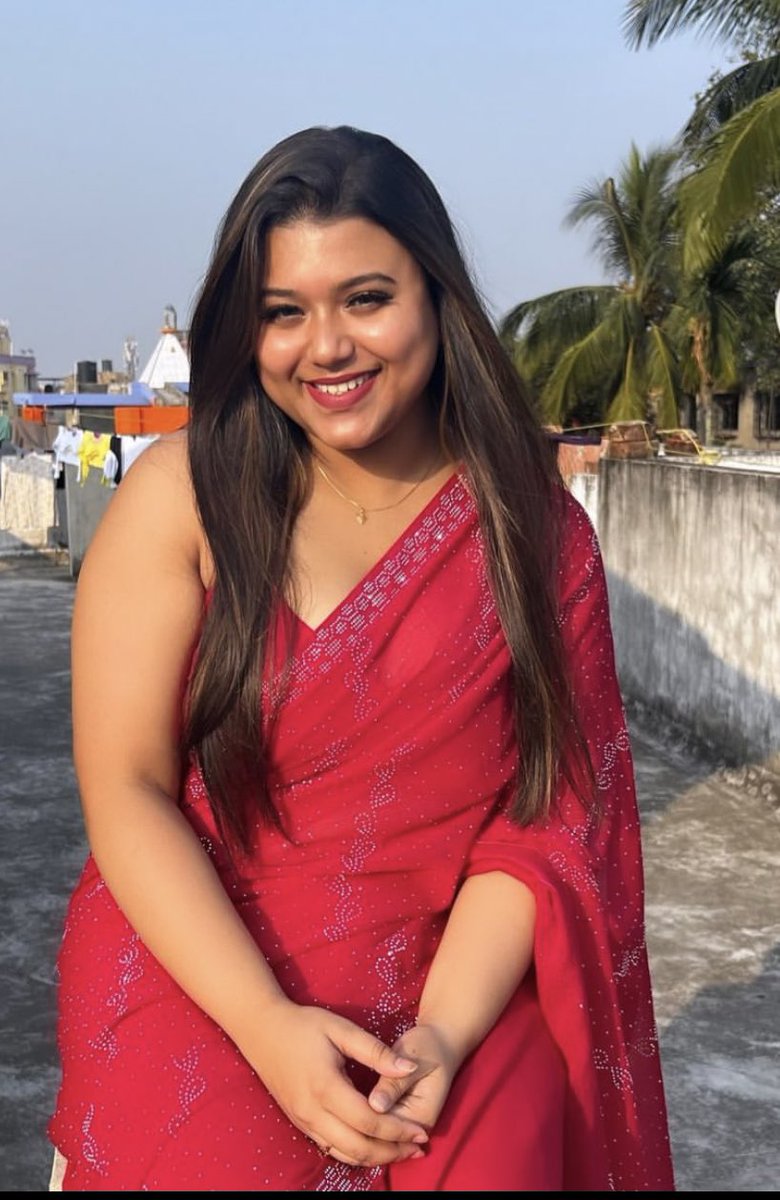 हैप्पी हॉली ❤️
#curvygirl