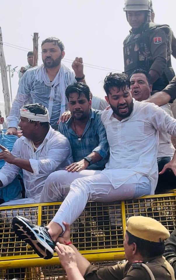 HanuvantL's tweet photo. संघर्ष को चुनने का समय आ गया है पार्टी हाईकमान अजमेर पर ध्यान दे 
@ShivprakashGjr 
@kcvenugopalmp @Sukhjinder_INC 

#अजमेर_मांगे_शिवप्रकाश https://t.co/iHy9aD7sj9