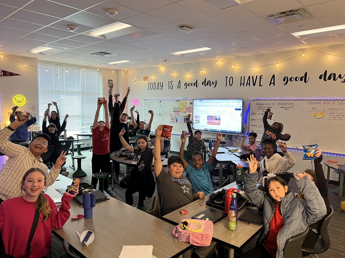 Alexandria Falk tweet media