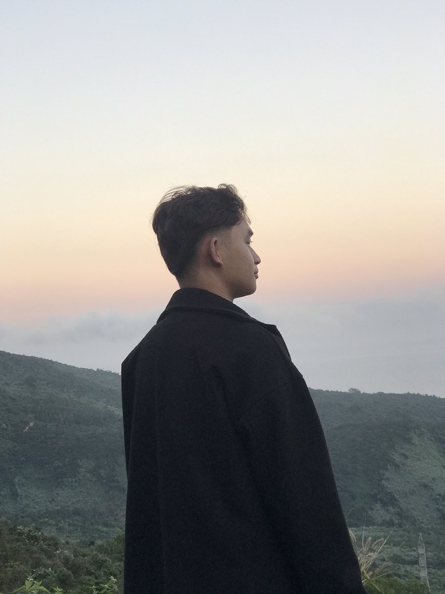 Mấy giờ anh sang đón?
Em ở đâu…?