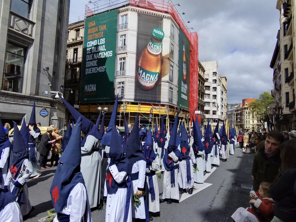 javier20039's tweet photo. #DomingoDeRamos2024 #Bilbao #Bizkaia #ProcesiondelBorriquito #SemanaSanta2024 https://t.co/HI1ZqrTAJv