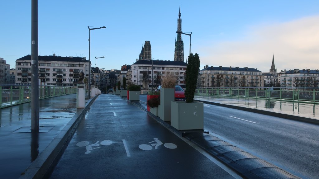 Un moyen simple et esthétique de rendre la cohabitation vélo-auto un peu moins pénible