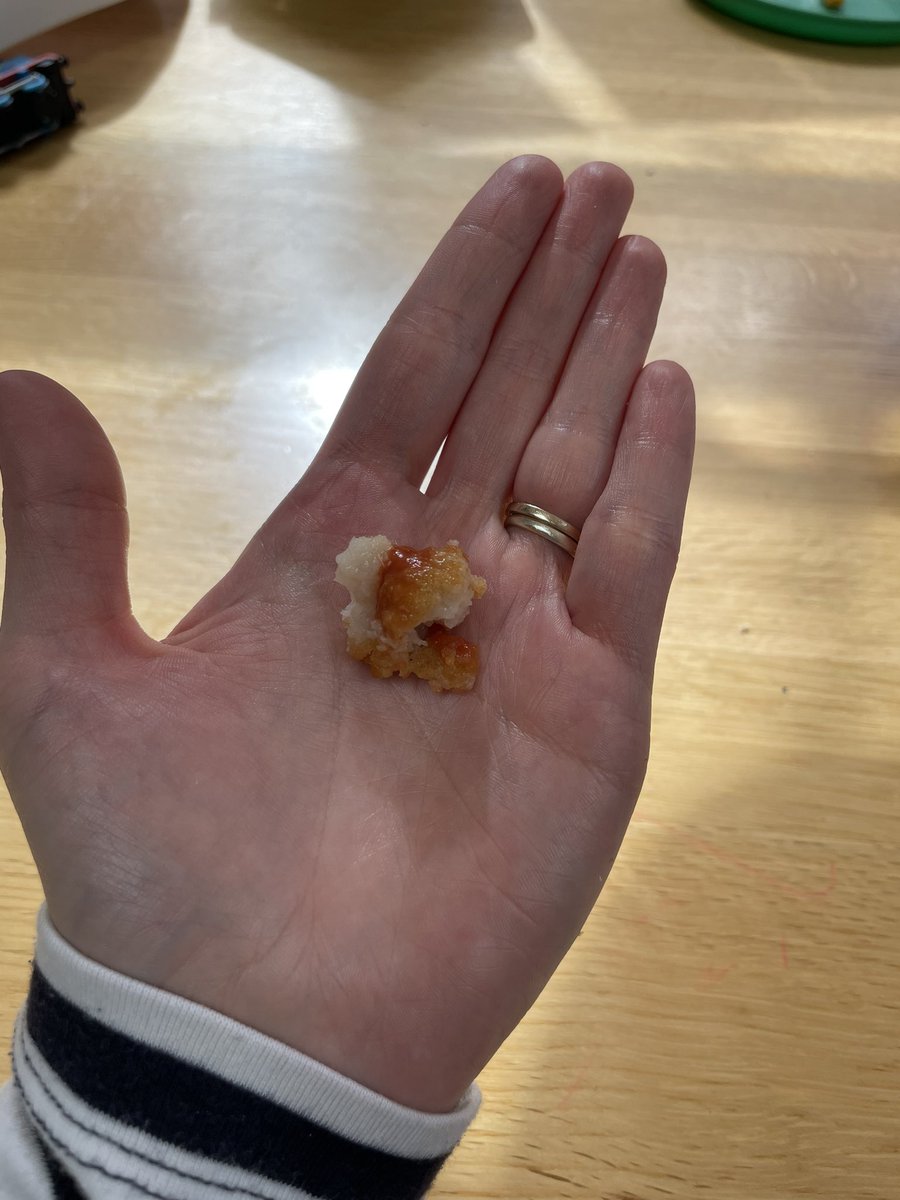 Elfinwaffle's tweet photo. Apparently the Three Year Old doesn’t like scampi. https://t.co/AdzvBhIhDL