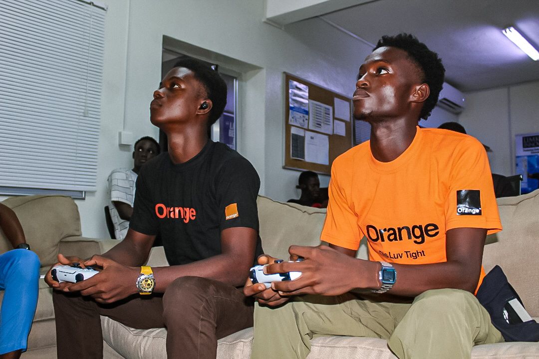 Orange_sierra's tweet photo. See the confidence, passion, and sportsmanship that was displayed at Limkokwing on Friday.

Now, join us tomorrow, Monday the 25th, as FBC plays to produce their university champion.

#orangesl #OrangeEsport #OEE #ESFSL #NaWeDeyPlay #orangeesportexperience https://t.co/BHVgHBHwkw