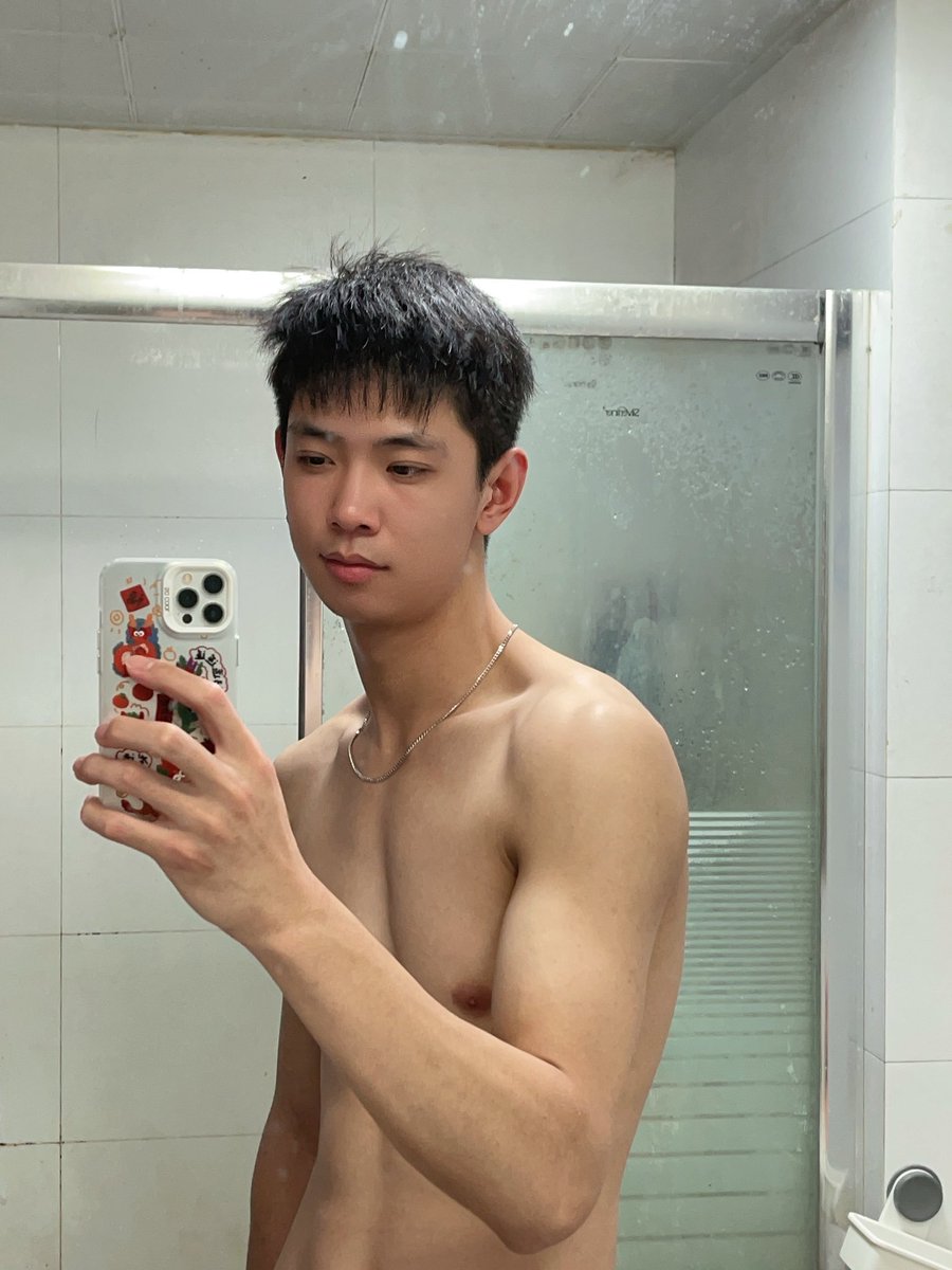 xiwangyah's tweet photo. #男大学生 #体育生 #男菩萨
🥰🥰🥰 https://t.co/cOqFHLdDbm