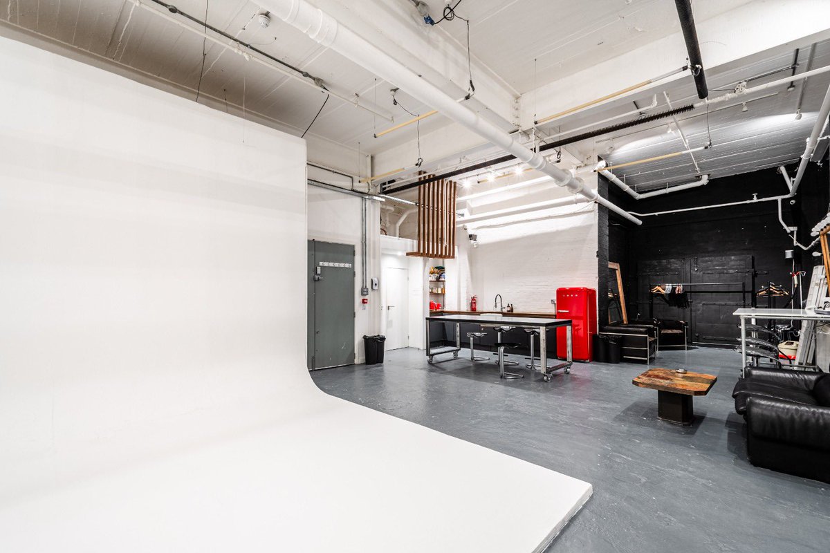 Not a photographer tweet media