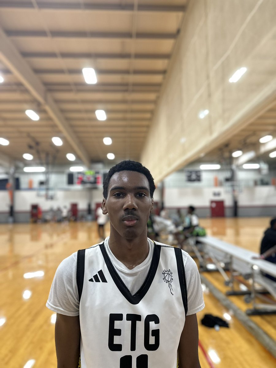ETG advances to the 17u Orange Bracket semifinals with their win over Team Swish. Bennett Dooley had it going all game finishing with 12 points and multiple assist. Preston Tuggle Jr added 11 and a poster dunk to go along with it.