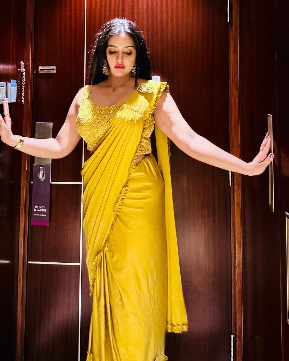 filmcrazymedia's tweet image. Latest Photos: #MalavikaMenon 

filmcrazy.in/malavika-menon…

#Filmcrazy