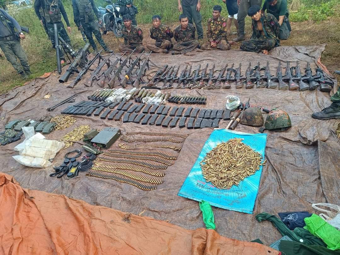 NantEiThandar's tweet photo. After #1111Operation, Allied Forces have already occupied 6 Towns and 65 terror Junta army stations in #Karenni State, according to the Resistance Forces. KTM
#BanJetFuelExportsToMM
#SanctionAviationFuel
#2024Mar24Coup
#WhatsHappeningInMyanmar https://t.co/diZOJmFxPH