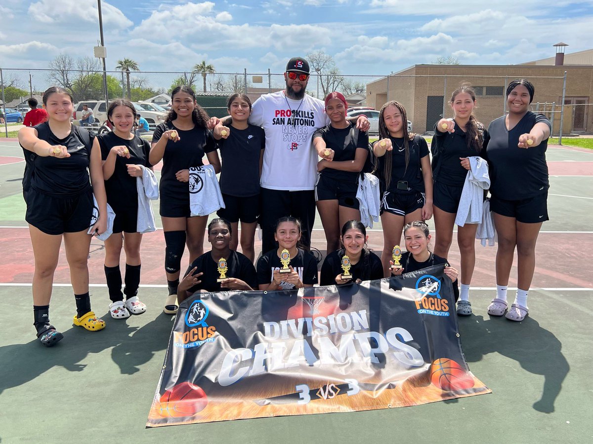 LadyPS_SATX's tweet photo. Thank you ❤️ Focus on the Youth &amp; Xtreme Harvest Church for your 3v3 🏀 tourney!
HS earned 🥇 &amp; 🥈
MS earned 🥇 
Great job today, ladies! 👏🏿 👏🏿
@ProSkillsSATX @PROSKILLSCoachB @ZoeyMartinez08 @OleyviaR @J_24hoops @dilworth12226 @vivianna_brown https://t.co/trCQ5pFFM6