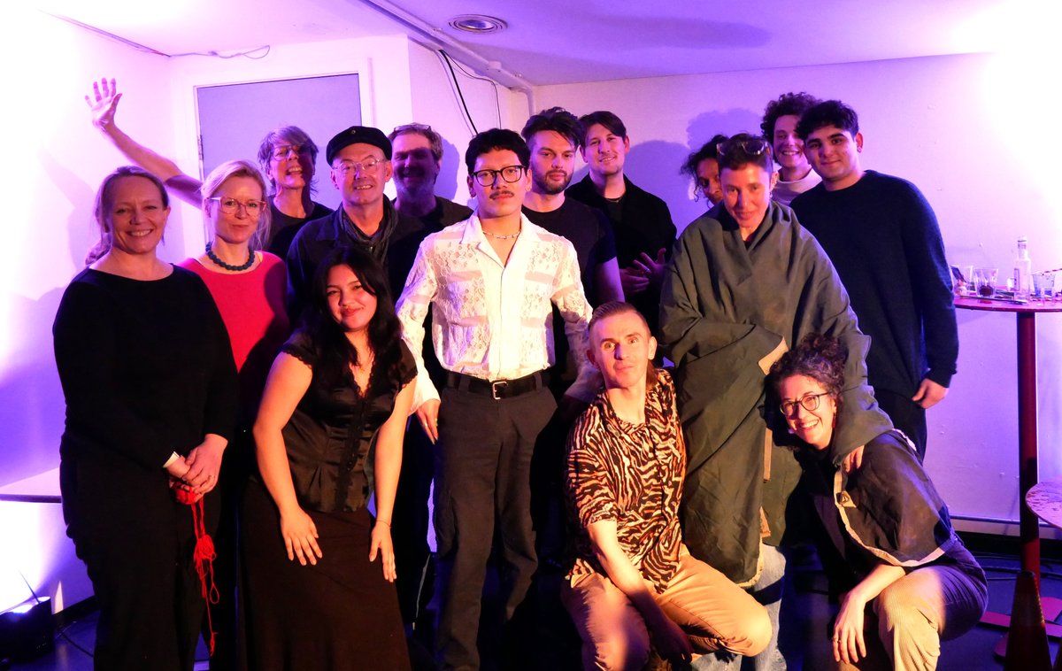 Fun evening last night launching my 11th poetry collection - The Parts of the Body that Stink @H_G_Press. All the aromatic poets who performed <a href="/RichMixLondon/">Rich Mix</a> <a href="/lauradavispoems/">Laura Davis</a> <a href="/julessprake/">Jules Sprake</a> <a href="/mischafp/">Mischa Foster Poole</a> @RushikaWick <a href="/stephensunderla/">Stephen Sunderland</a> <a href="/TerezaGoldfinch/">tereza violet stehlikova</a> Videos too
theenemiesproject.com/londonstink