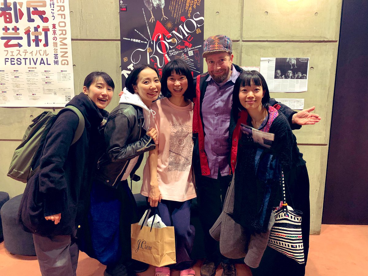 momoririyoyoyo's tweet photo. 素晴らしい舞台を観て、大好きな人たちに会えて、ポスターも観てきて、とっても充実した！！ https://t.co/wGZ1f0aCcl