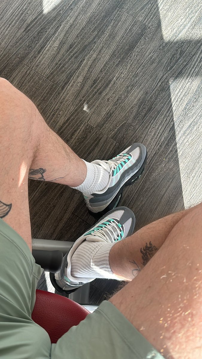Working up a sweat in these 🤤🐷😈