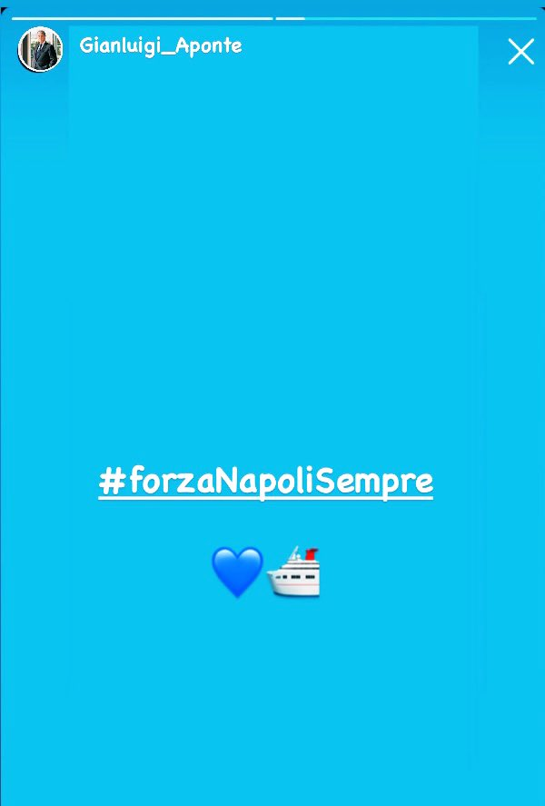 BTwoEl's tweet photo. Con #ApontePresidente ,da isolano, con tutti i soldi dati a #snav mi sentirei un socio del #Napoli a tutti gli effetti
Forza Presidente
#VendiEVattene https://t.co/Q3bbmeUo1i