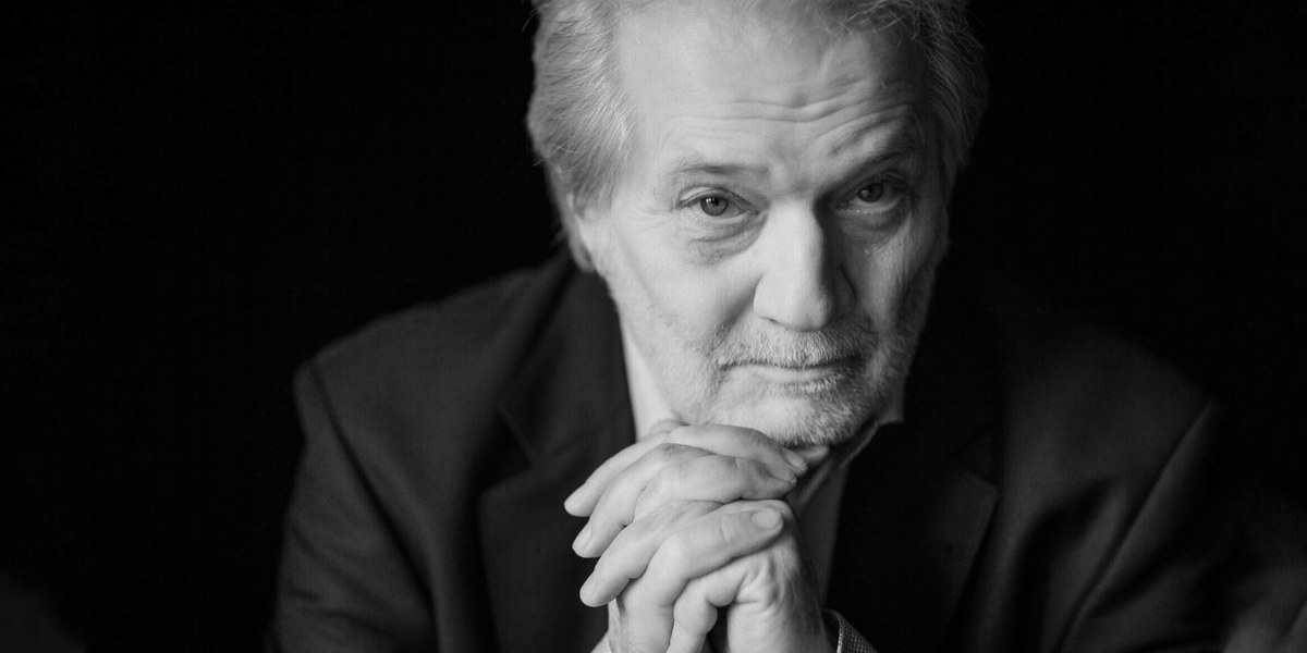 schottmusic's tweet photo. We mourn the loss of composer and conductor Peter Eötvös, who died today at the age of 80.
https://t.co/LGLfEihnu1 https://t.co/37TrDUdfZY